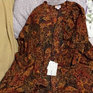 Brand New with Tags! LuLaRoe Size L Lindsay.